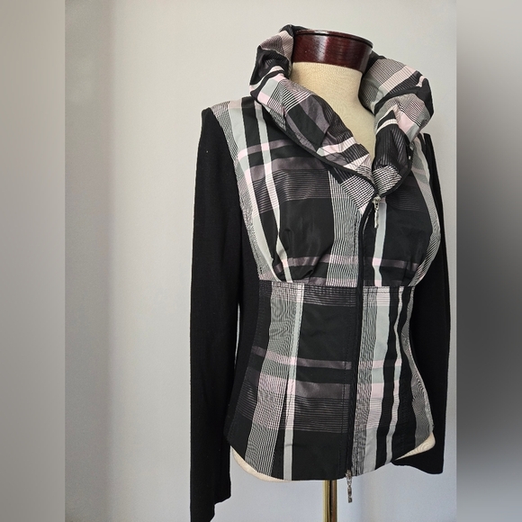 TUZZI Black,Pink and Gray Plaid Jacket. size 8 - Picture 2 of 13